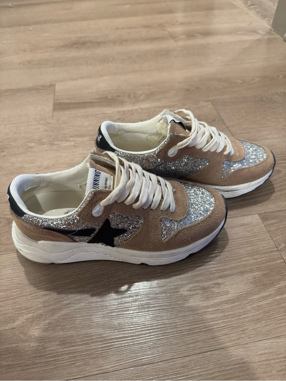 Glitter Star Accent Sneakers - Tan & Silver